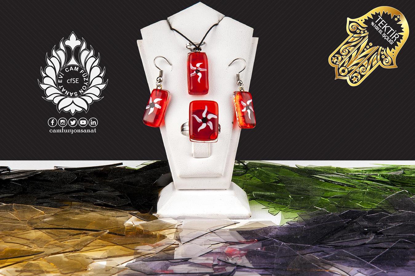 Küpe Kolye Yüzük Seti